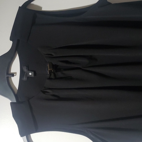 Top - Picture 4 of 13